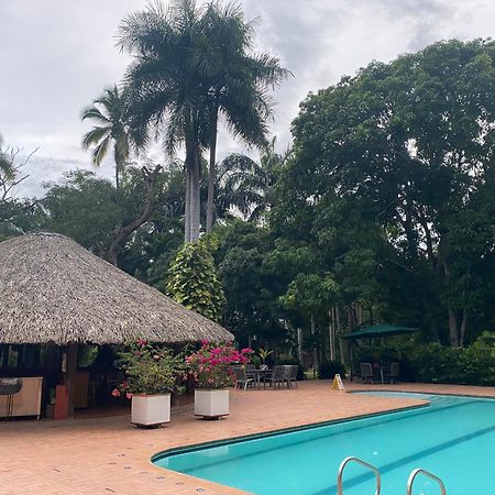 Hotel La Palma Del Paso Real- Solo Adultos Santa Fe de Antioquia Exterior photo